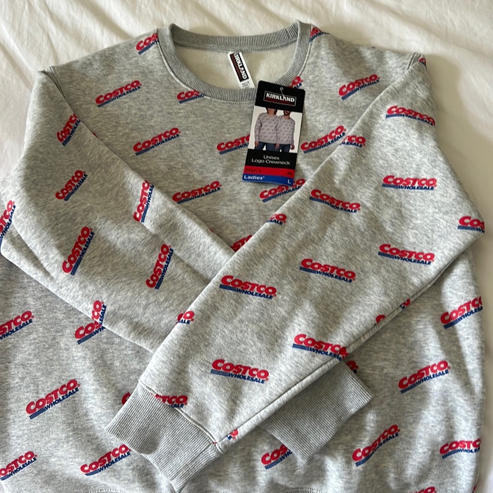 Costco gray logo sweatshirt men’s size L women’s size M